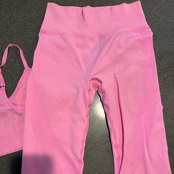 PINK ACTIVE Set!! - Picture 4 of 5